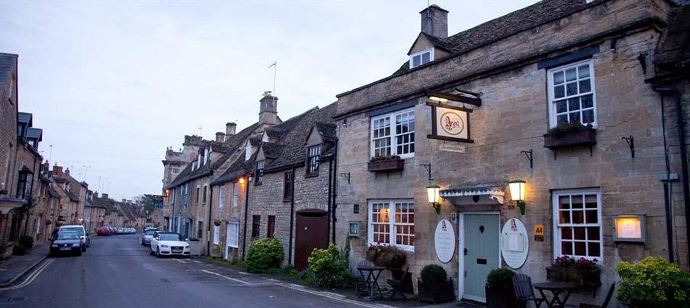 The Angel At Burford Hotel Buitenkant foto